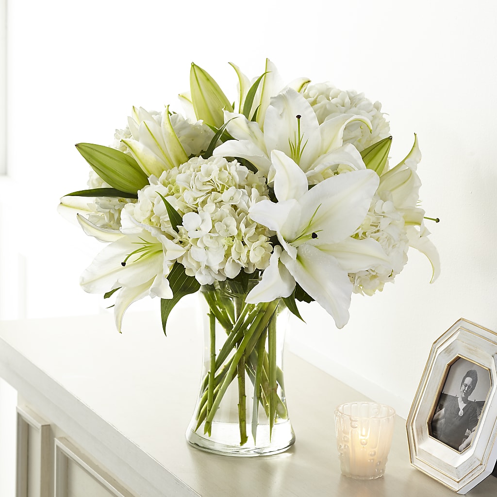 Compassionate Lily Bouquet – Abc Florist, Mullens WV