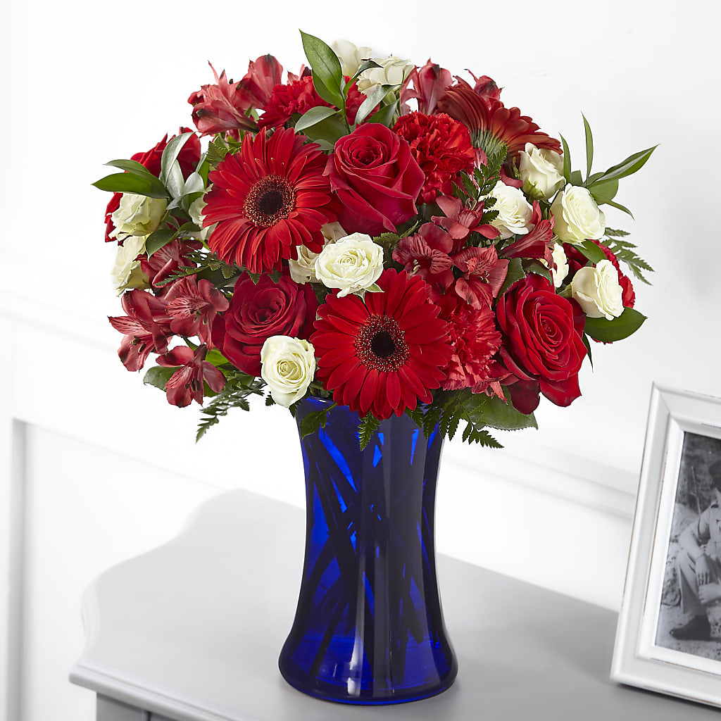 Hearts Embrace Bouquet – Abc Florist, Mullens WV