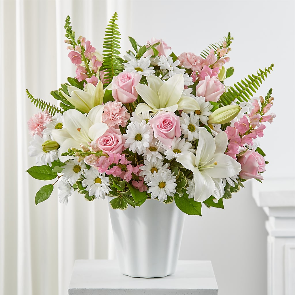 Soft Touch Tabletop Basket – Abc Florist, Mullens WV