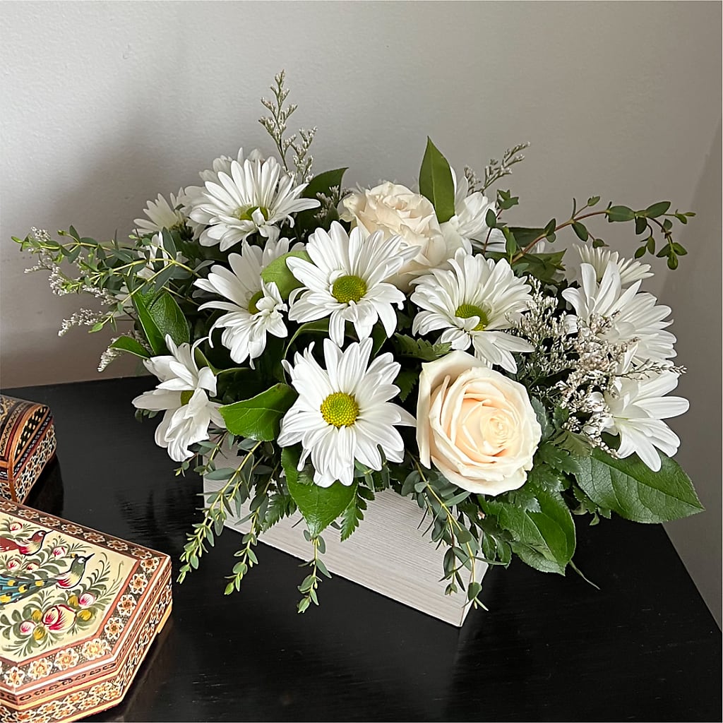 Fresh Linen Box Bouquet –  Abc Florist, Mullens WV