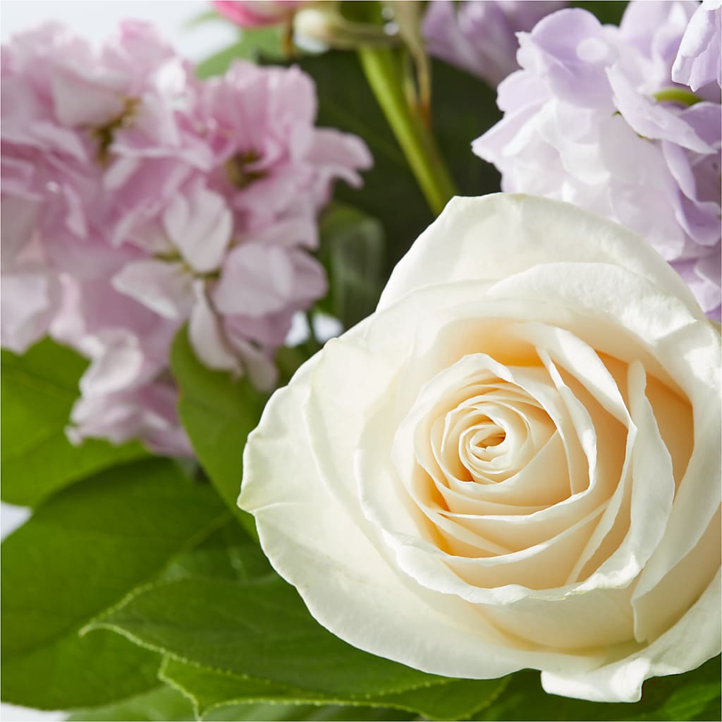 Springtime Spritz Bouquet –  Abc Florist, Mullens WV