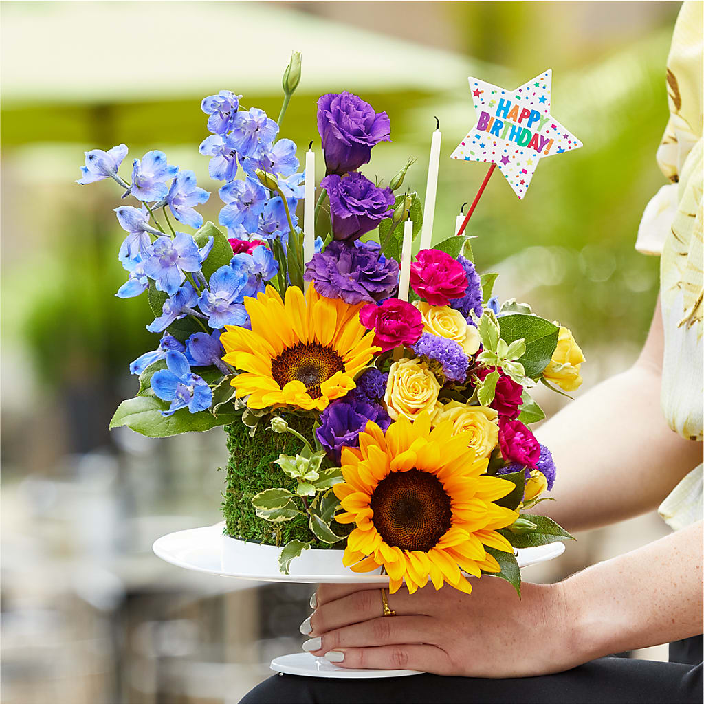 Star of the Day Floral Cake –  Abc Florist, Mullens WV
